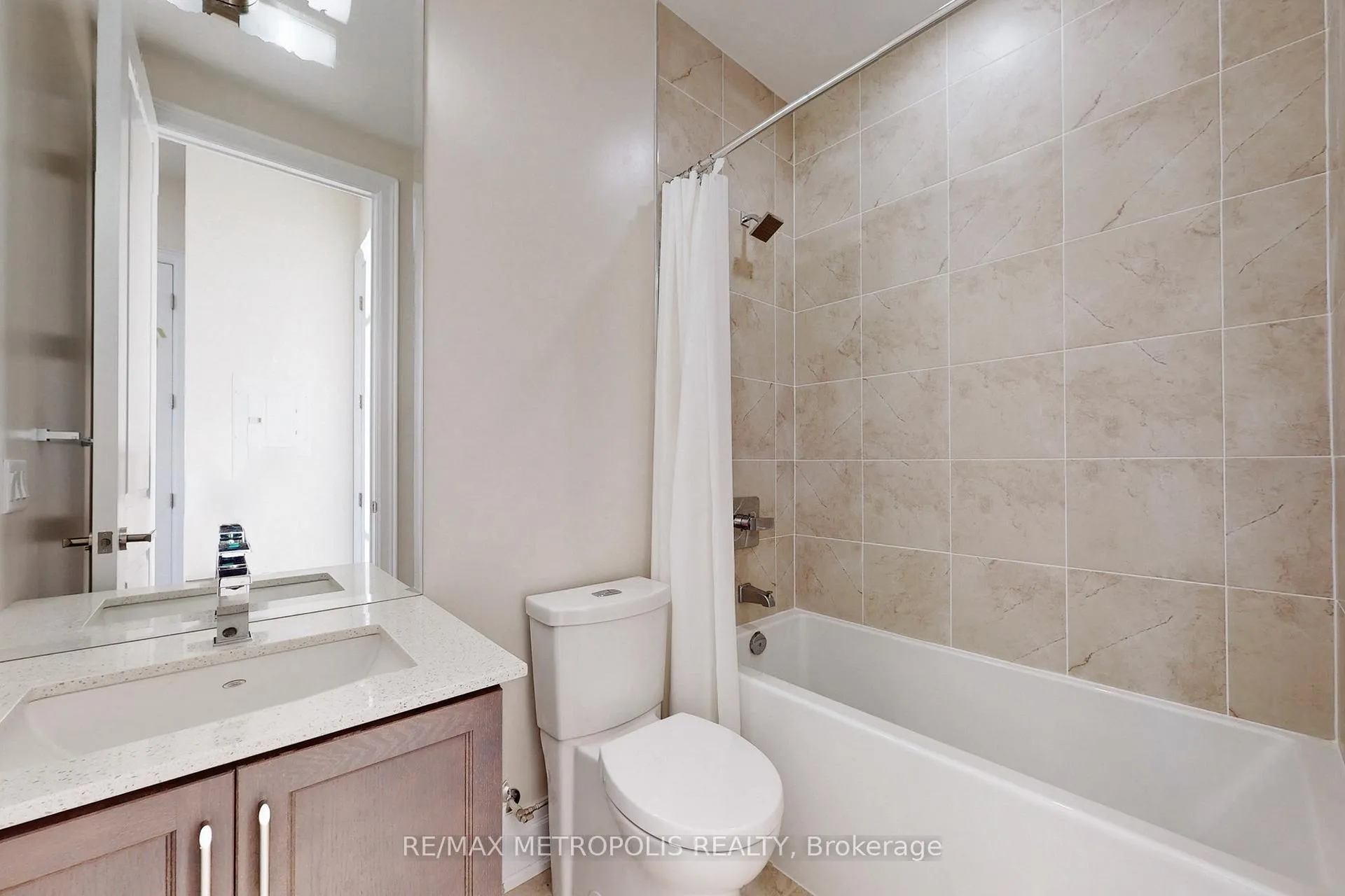 Photo 26 of Unit PH08, 9075 Jane Street, Vaughan, Concord — HOMEH