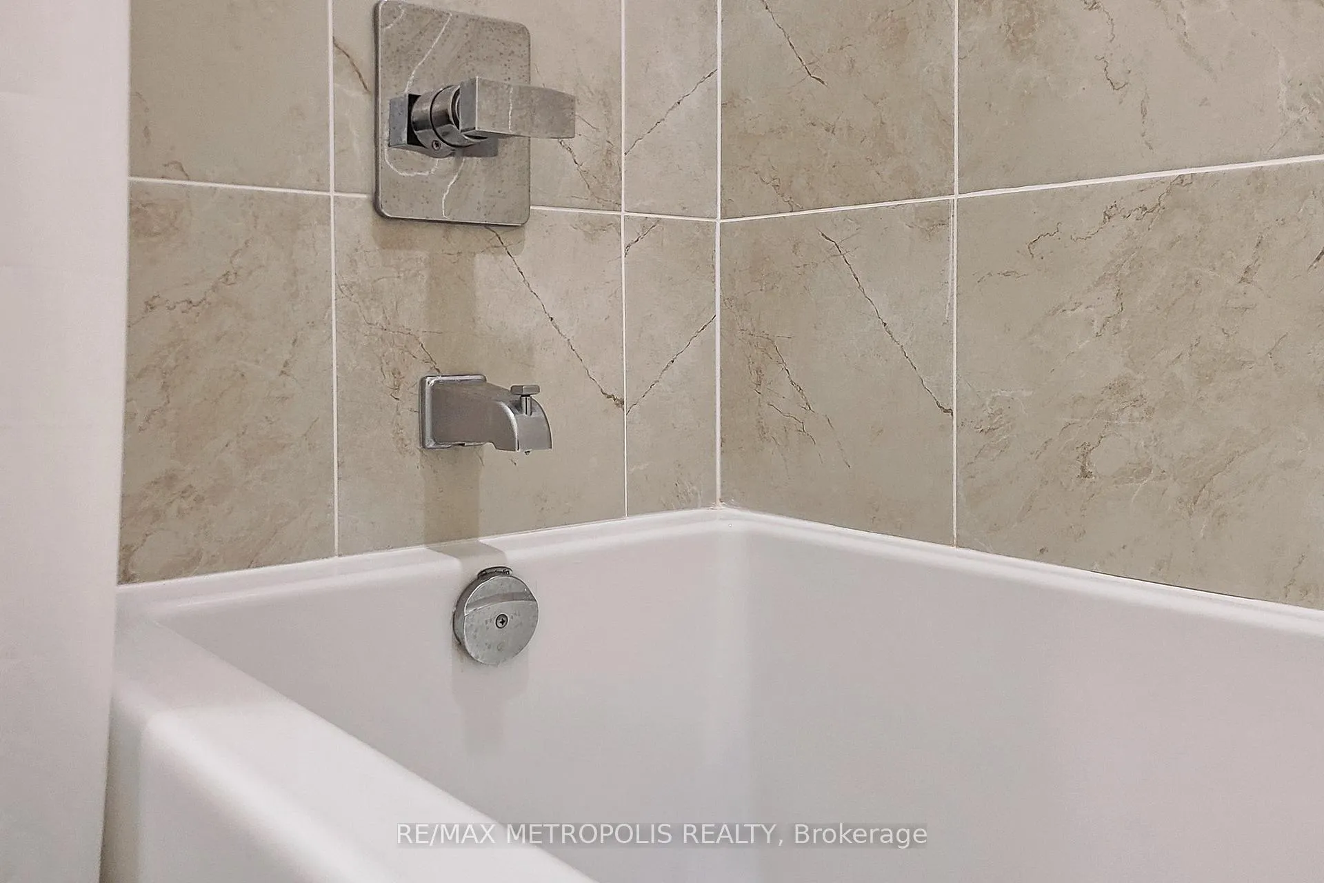Photo 28 of Unit PH08, 9075 Jane Street, Vaughan, Concord — HOMEH