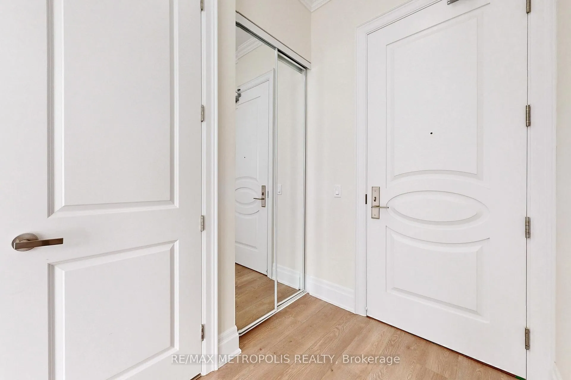 Photo 38 of Unit PH08, 9075 Jane Street, Vaughan, Concord — HOMEH