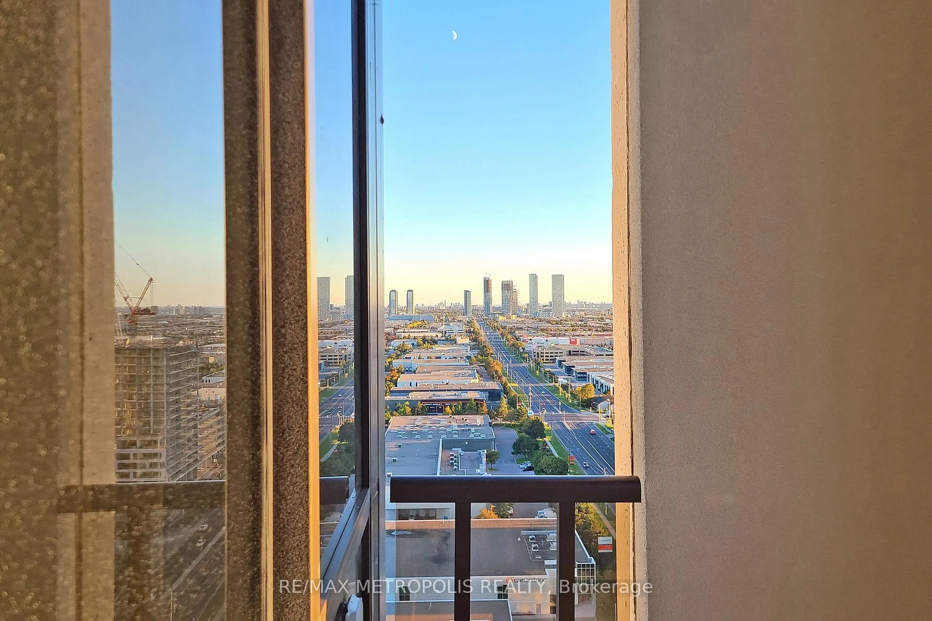 Photo 42 of Unit PH08, 9075 Jane Street, Vaughan, Concord — HOMEH