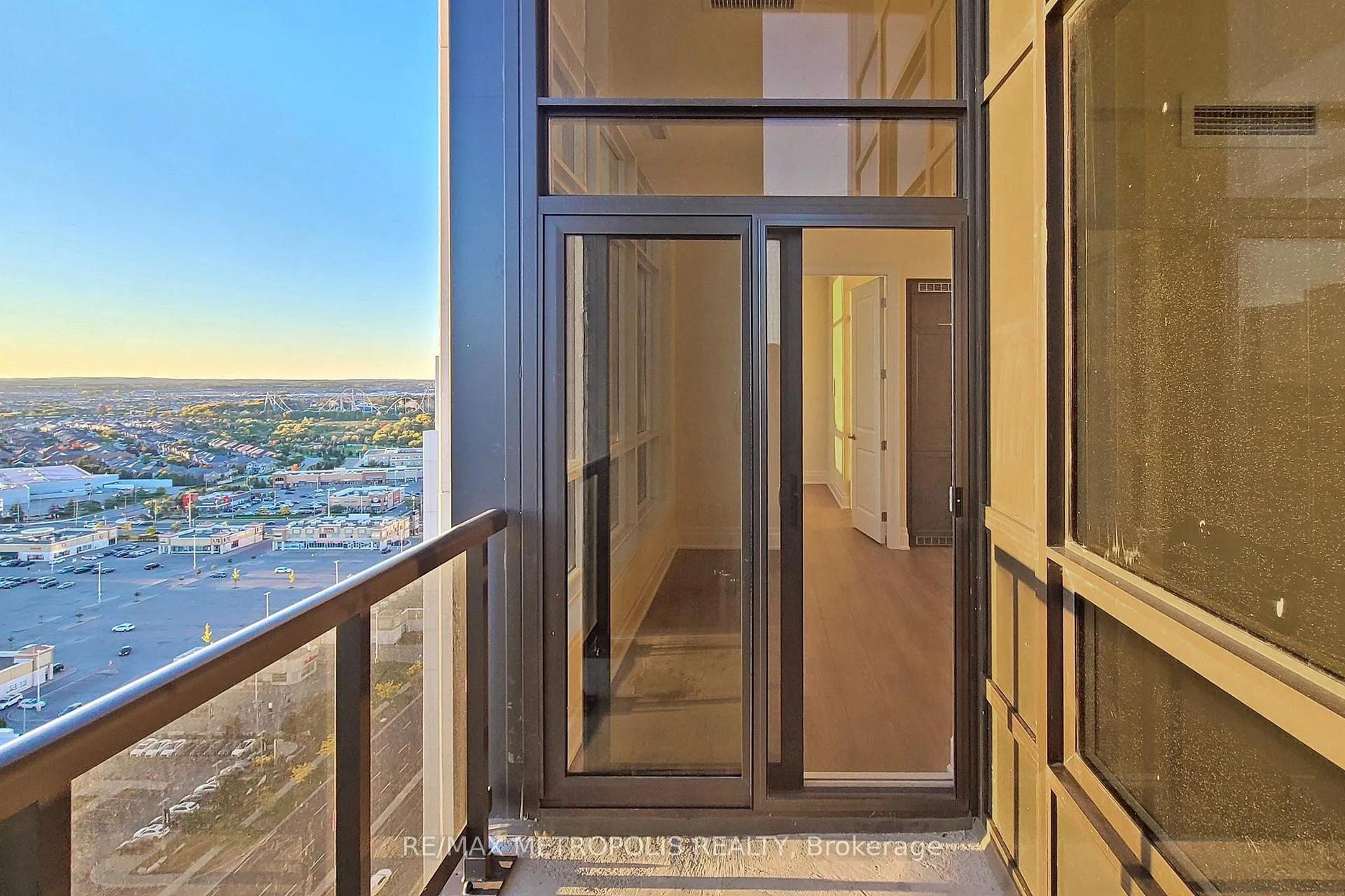Photo 44 of Unit PH08, 9075 Jane Street, Vaughan, Concord — HOMEH