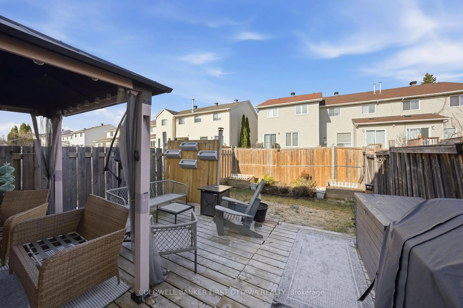 Photo 33 of 1902 Hennessy Crescent, Ottawa, Fallingbrook/Gardenway South — HOMEH