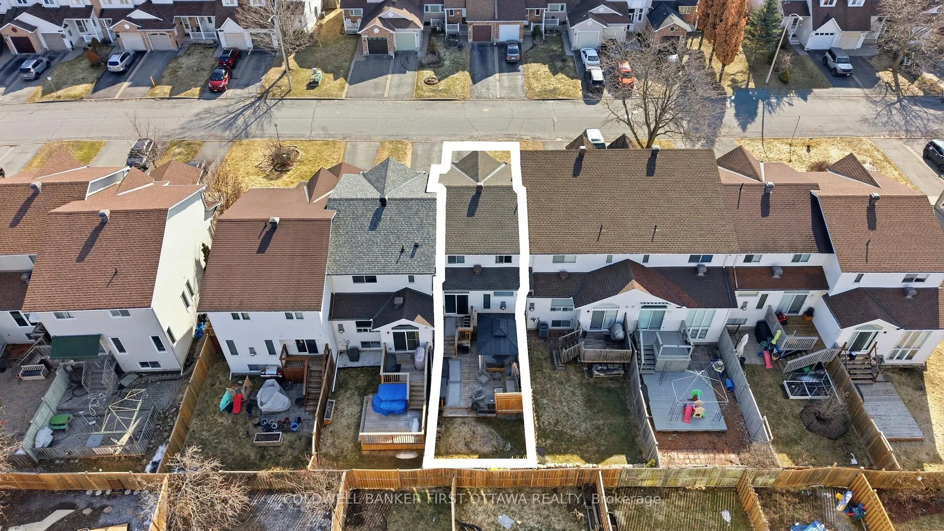 Photo 42 of 1902 Hennessy Crescent, Ottawa, Fallingbrook/Gardenway South — HOMEH