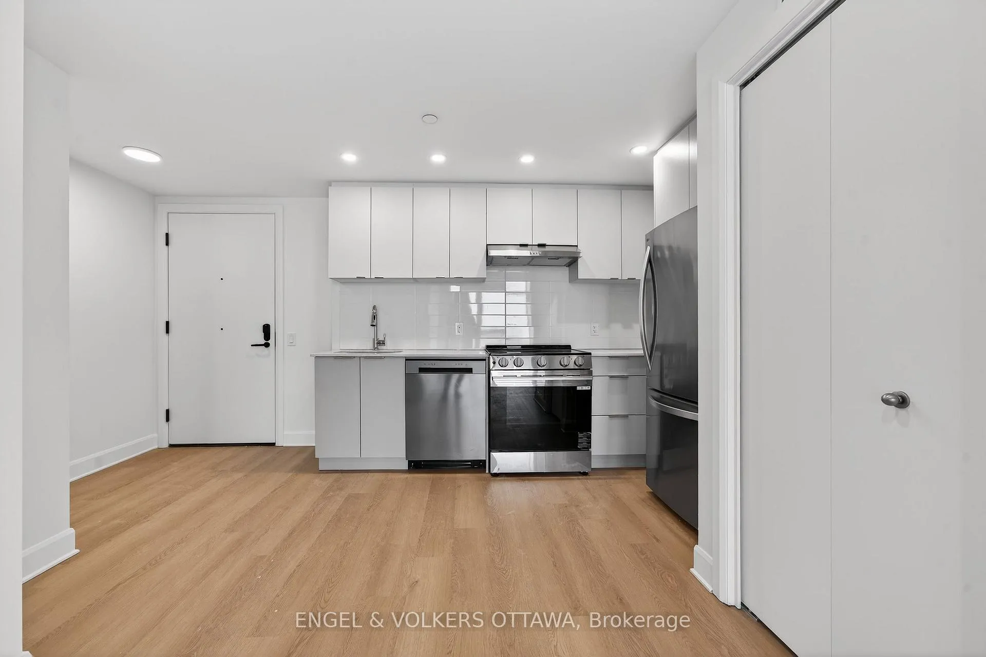 Photo 9 of Unit 1203, 1370 Carling Avenue, Ottawa, Carlington — HOMEH