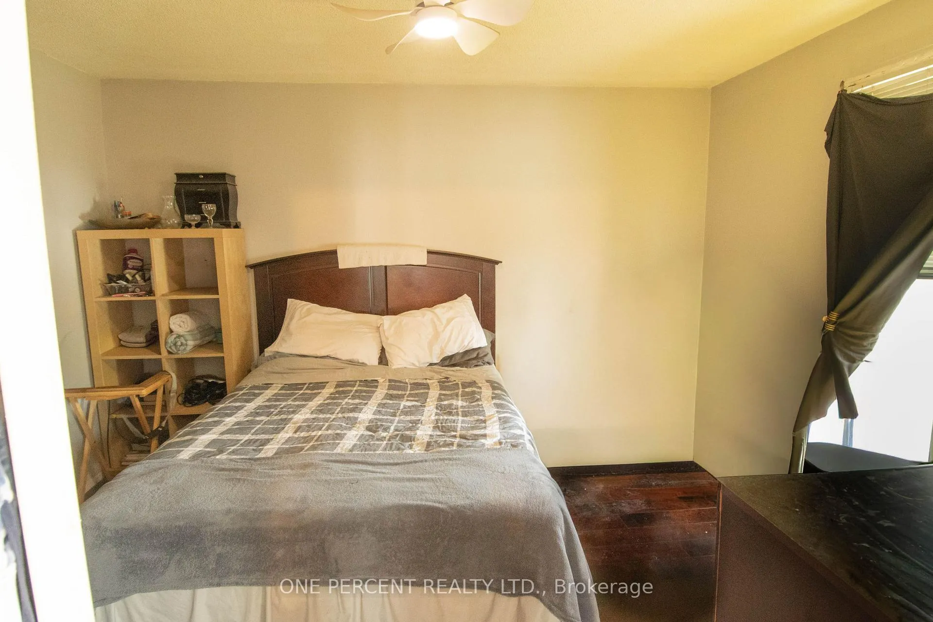 Photo 6 of 477 Upper Gage Avenue, Hamilton, Sunninghill — HOMEH