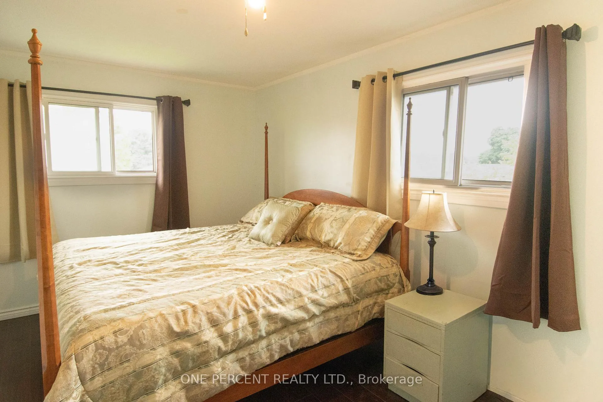 Photo 9 of 477 Upper Gage Avenue, Hamilton, Sunninghill — HOMEH