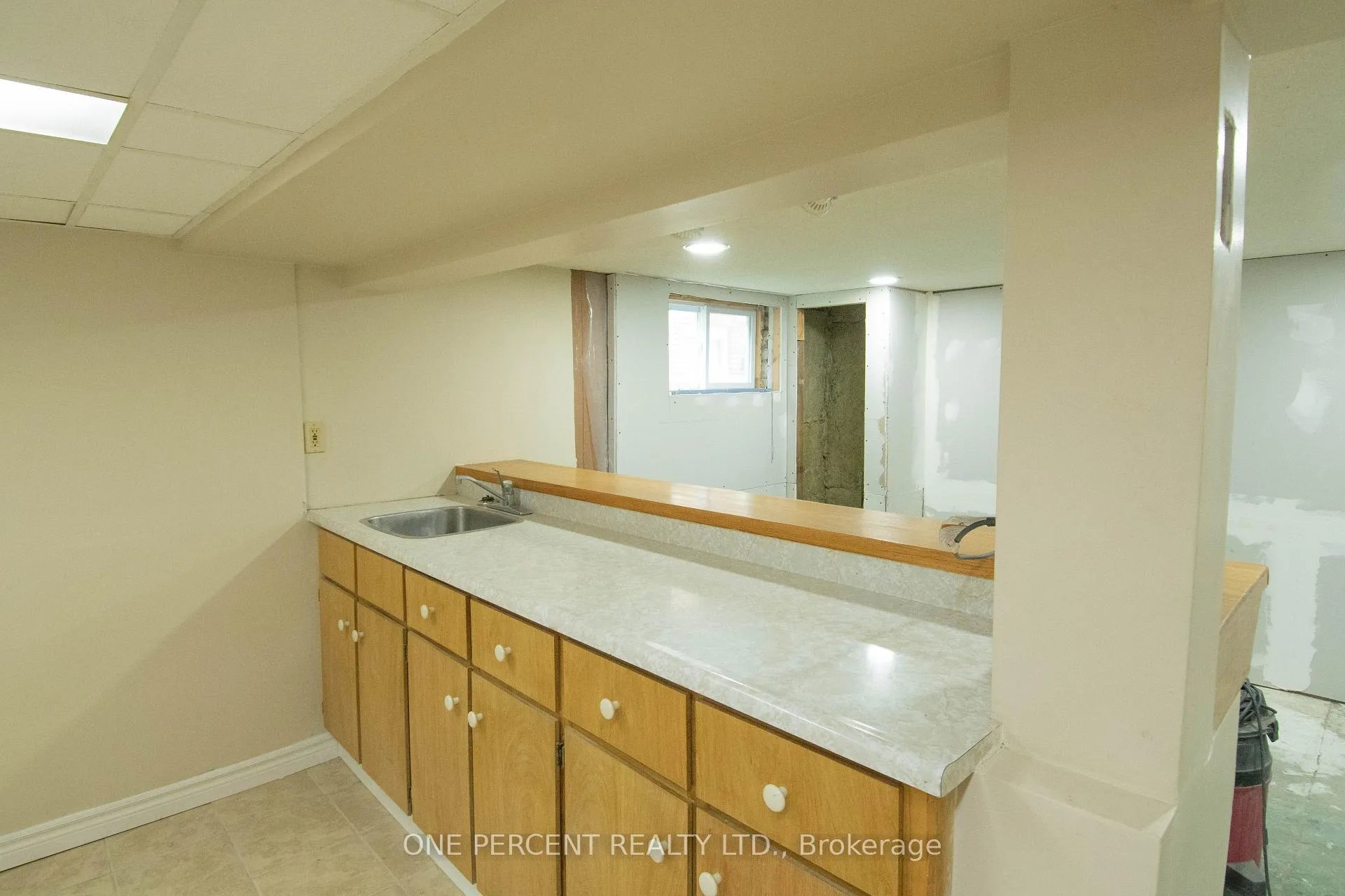 Photo 14 of 477 Upper Gage Avenue, Hamilton, Sunninghill — HOMEH