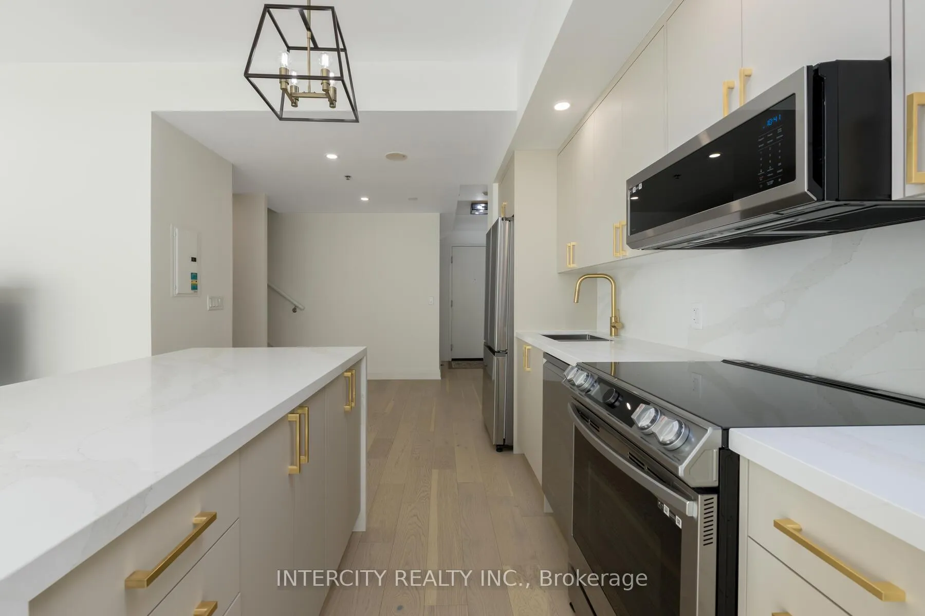 Photo 9 of Unit Lph32, 21 Nelson Street, Toronto, Waterfront Communities — HOMEH