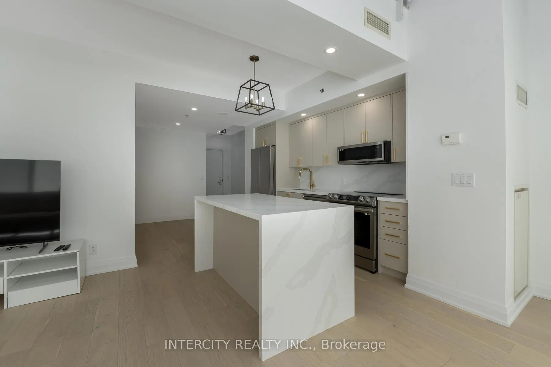 Photo 10 of Unit Lph32, 21 Nelson Street, Toronto, Waterfront Communities — HOMEH