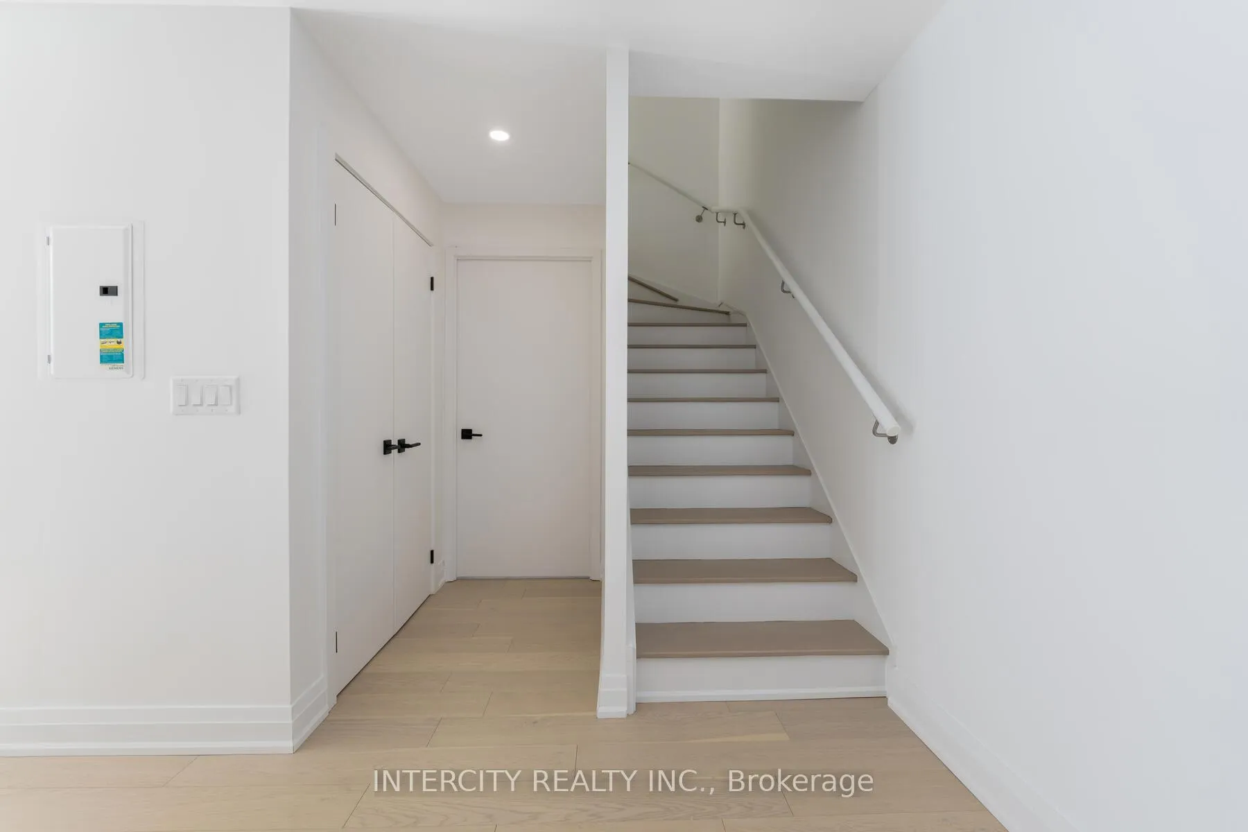 Photo 17 of Unit Lph32, 21 Nelson Street, Toronto, Waterfront Communities — HOMEH