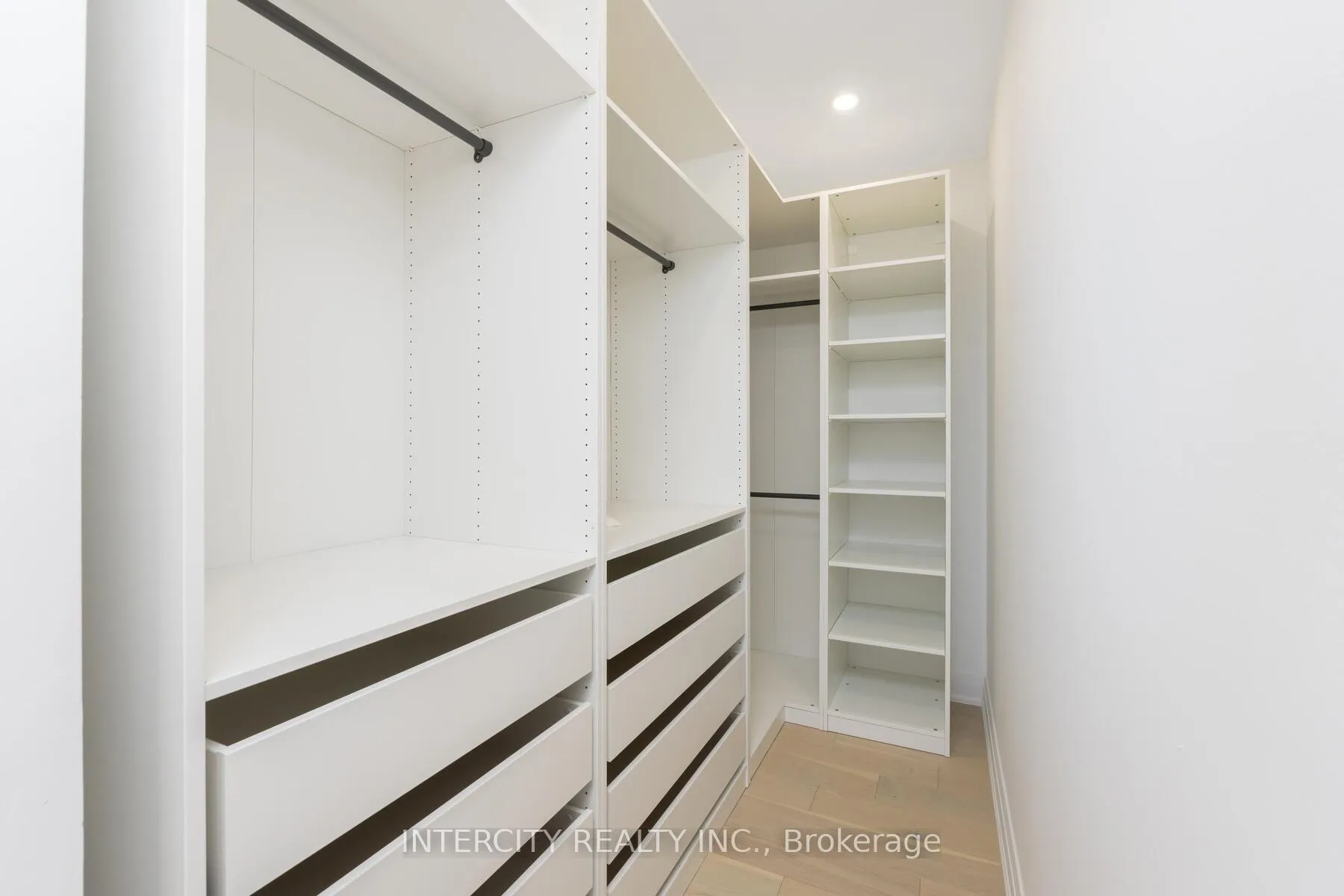 Photo 26 of Unit Lph32, 21 Nelson Street, Toronto, Waterfront Communities — HOMEH
