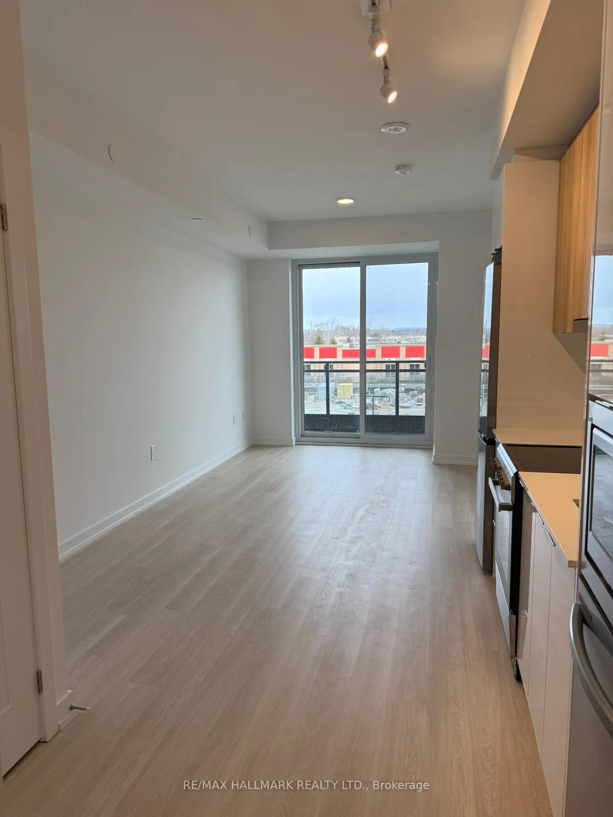 Photo 3 of Unit 311, 9751 Markham Road, Markham, Greensborough — HOMEH