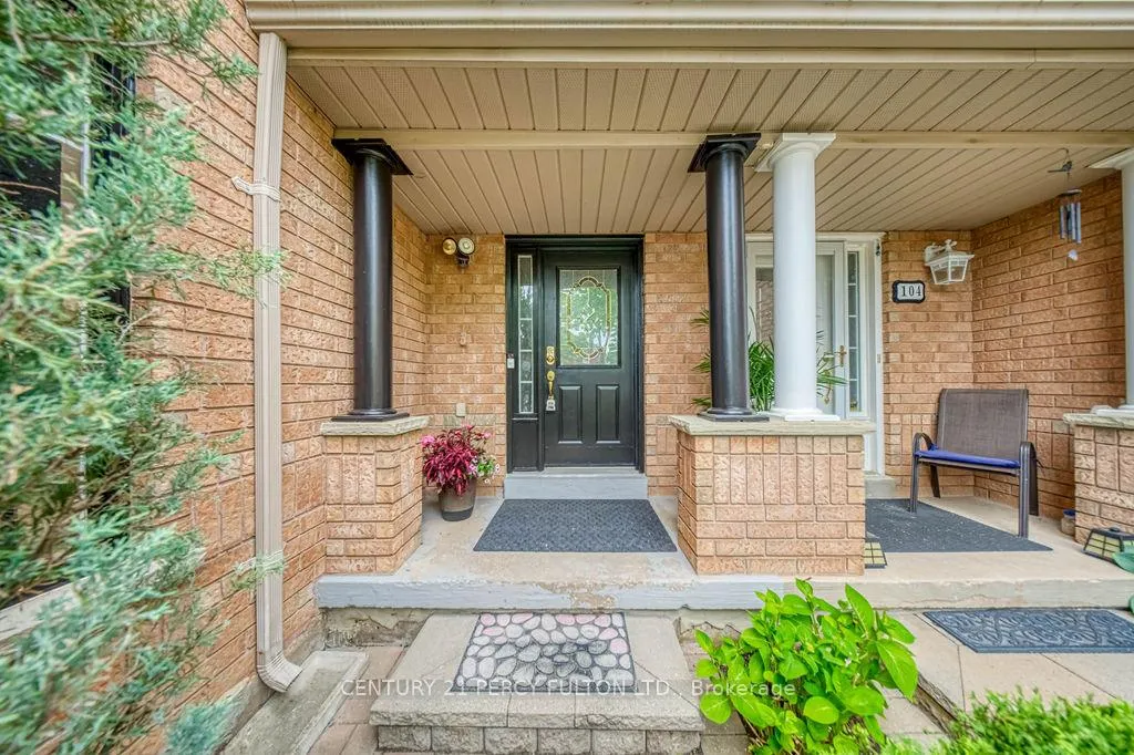 Photo 4 of 102 Clover Bloom Road, Brampton, Sandringham-Wellington — HOMEH