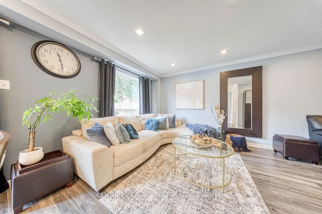 Photo 10 of 102 Clover Bloom Road, Brampton, Sandringham-Wellington — HOMEH