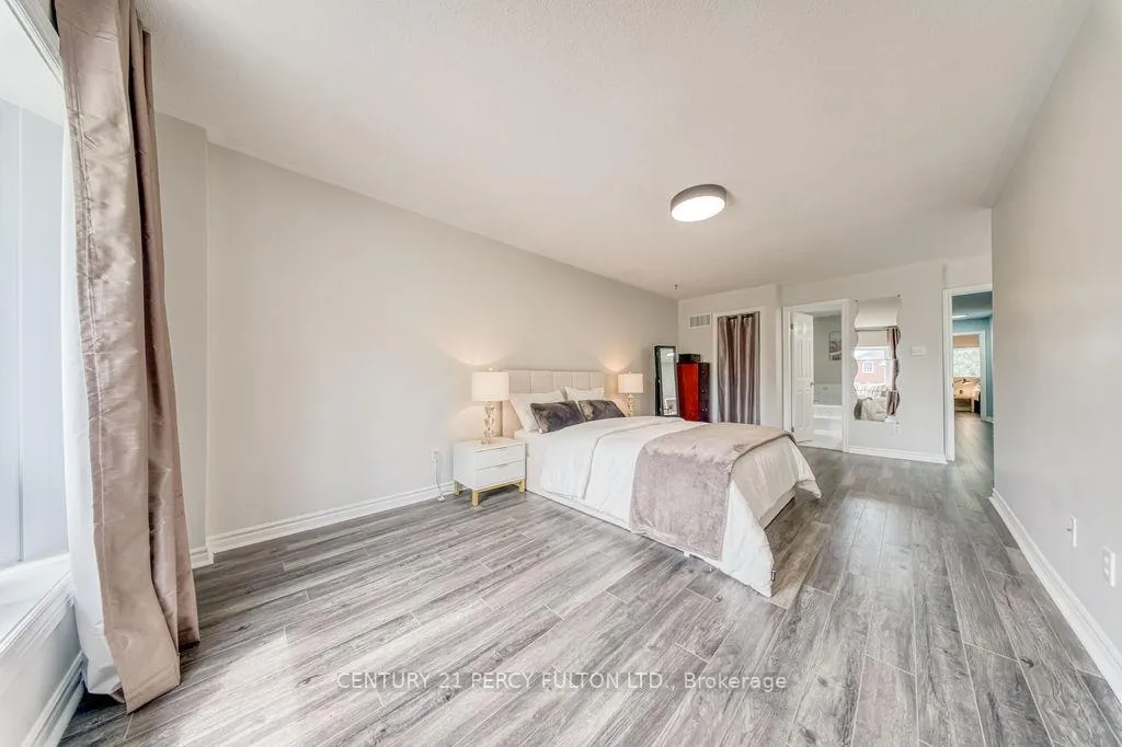 Photo 24 of 102 Clover Bloom Road, Brampton, Sandringham-Wellington — HOMEH
