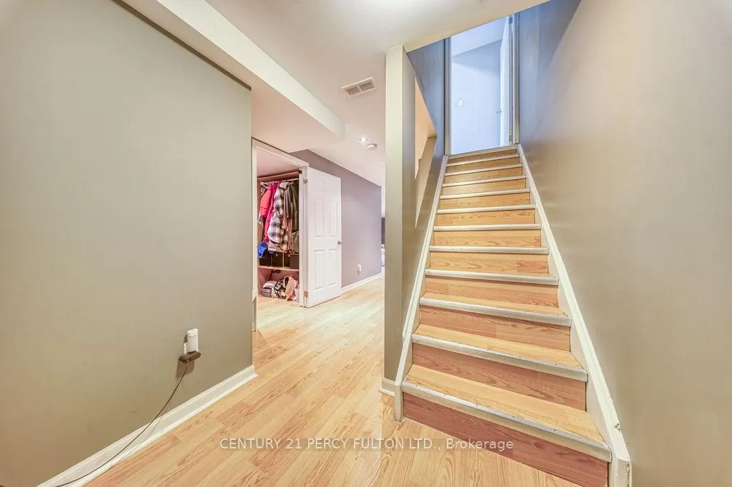 Photo 34 of 102 Clover Bloom Road, Brampton, Sandringham-Wellington — HOMEH