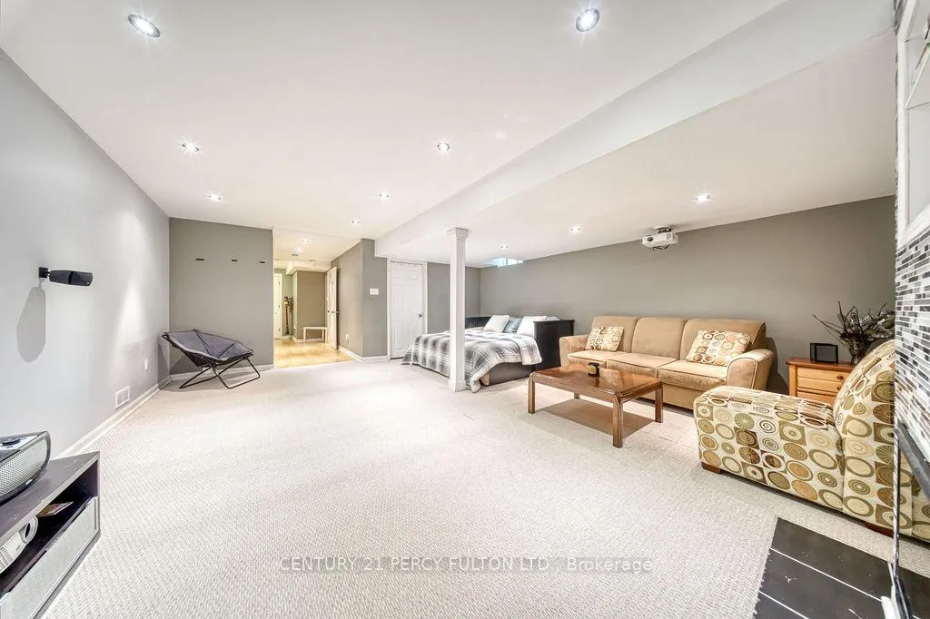 Photo 36 of 102 Clover Bloom Road, Brampton, Sandringham-Wellington — HOMEH