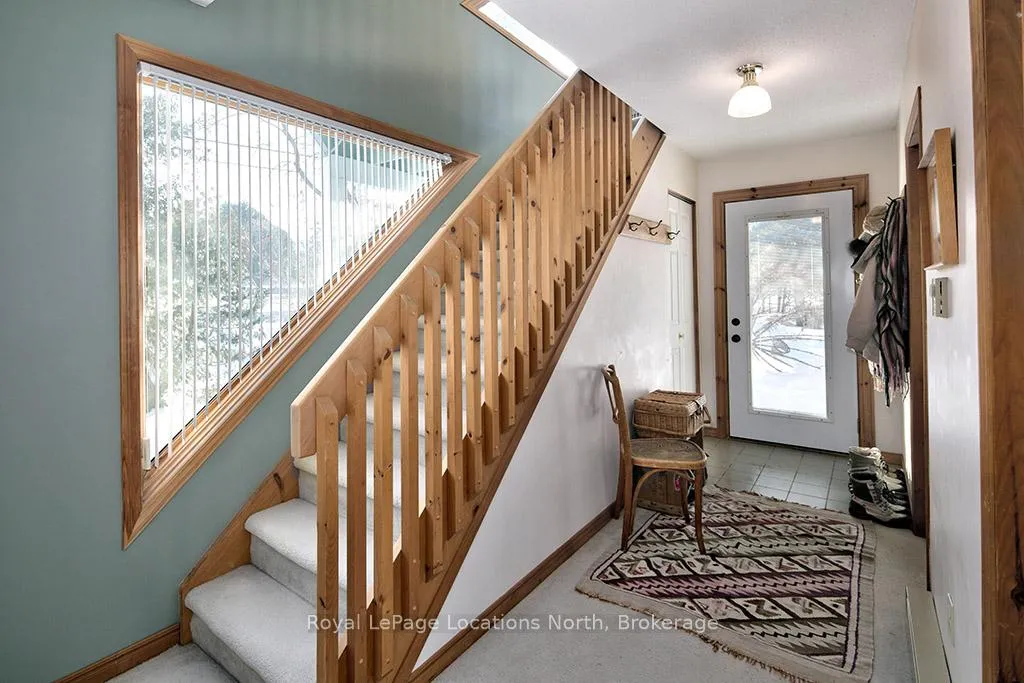 Photo 13 of 102 Fraser Crescent, Blue Mountains — HOMEH