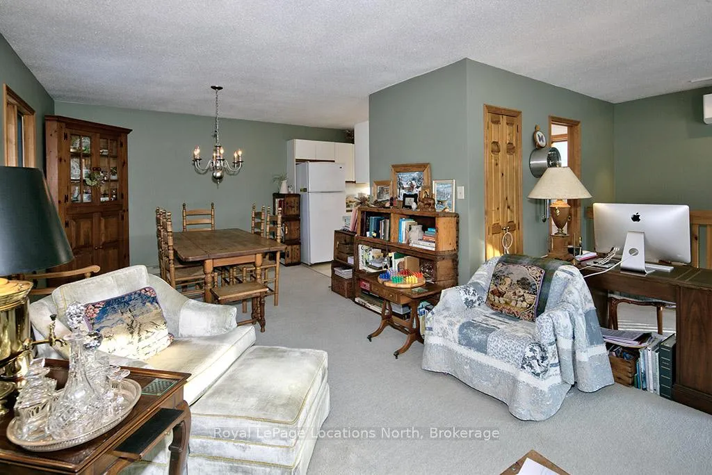 Photo 14 of 102 Fraser Crescent, Blue Mountains — HOMEH