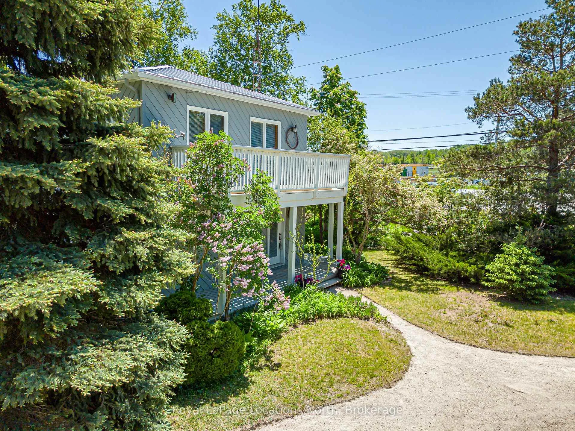 Photo 37 of 102 Fraser Crescent, Blue Mountains — HOMEH