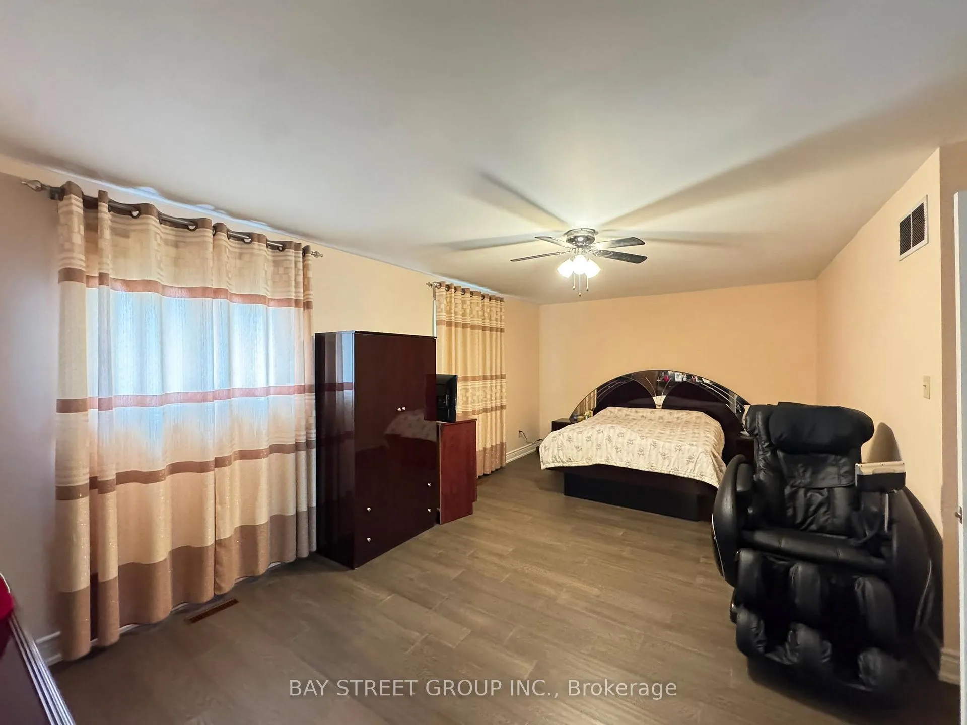 Photo 20 of 33 Northolt Crescent, Markham, Milliken Mills East — HOMEH