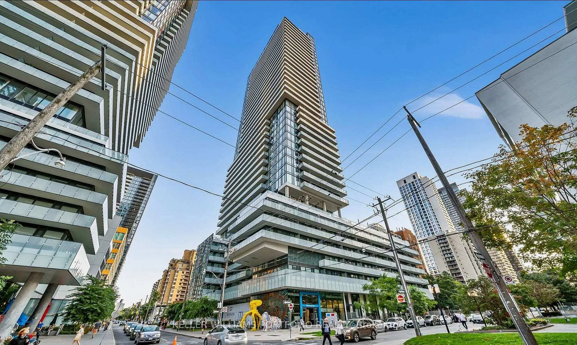 Photo 1 of Unit 3003, 161 Roehampton Avenue, Toronto, Mount Pleasant West — HOMEH