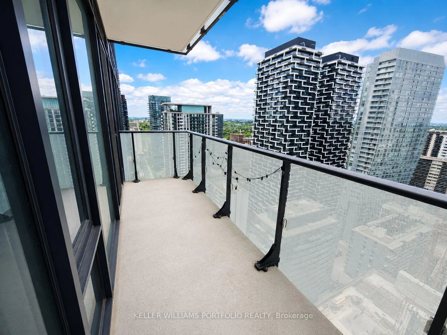 Photo 11 of Unit 3003, 161 Roehampton Avenue, Toronto, Mount Pleasant West — HOMEH
