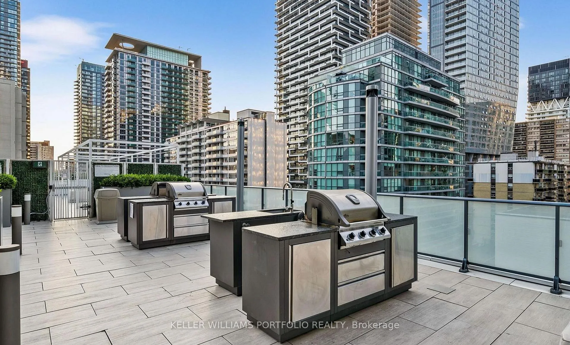 Photo 17 of Unit 3003, 161 Roehampton Avenue, Toronto, Mount Pleasant West — HOMEH