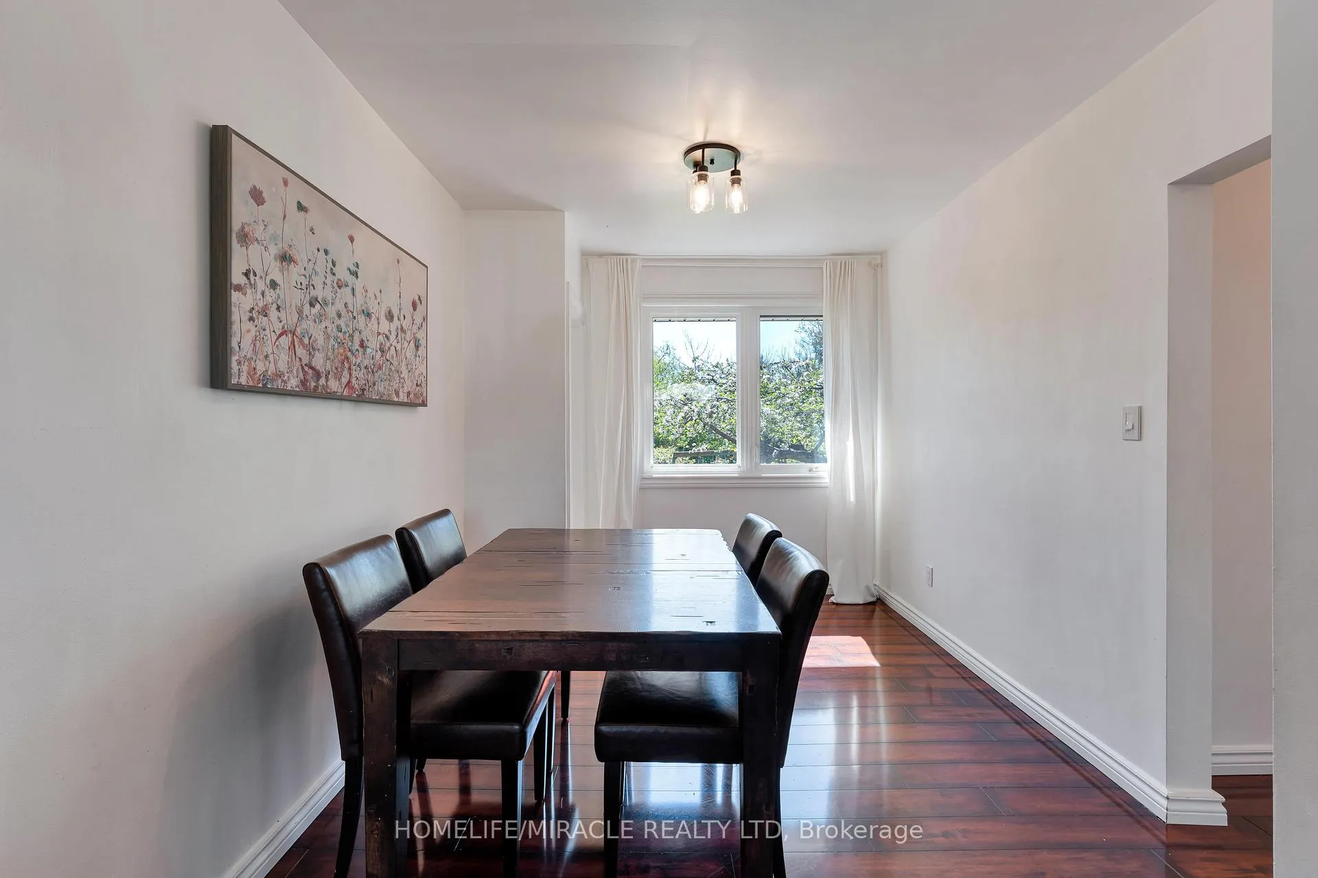 Photo 11 of 32 Durham Road, Hamilton, Stoney Creek — HOMEH