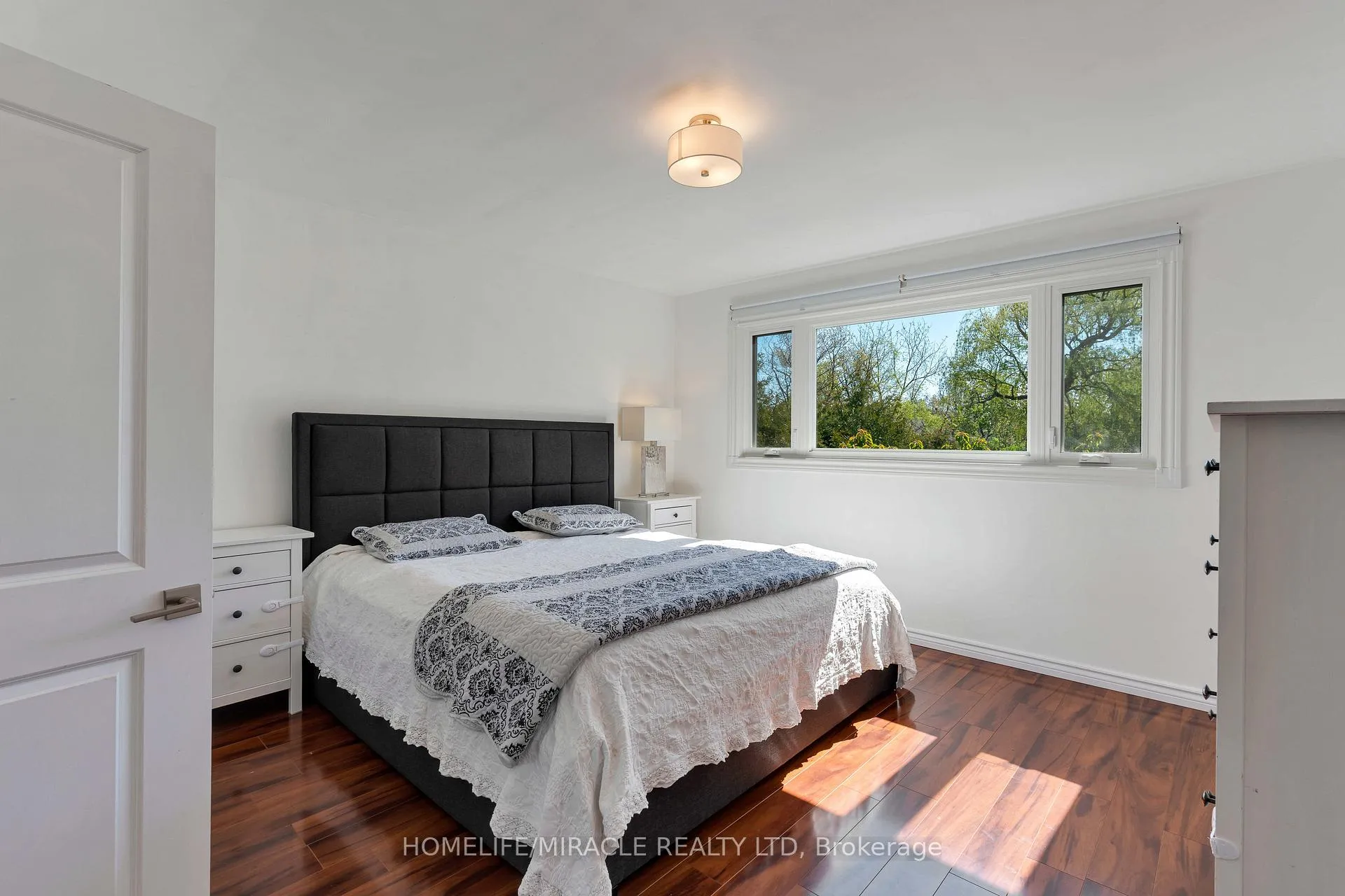 Photo 22 of 32 Durham Road, Hamilton, Stoney Creek — HOMEH