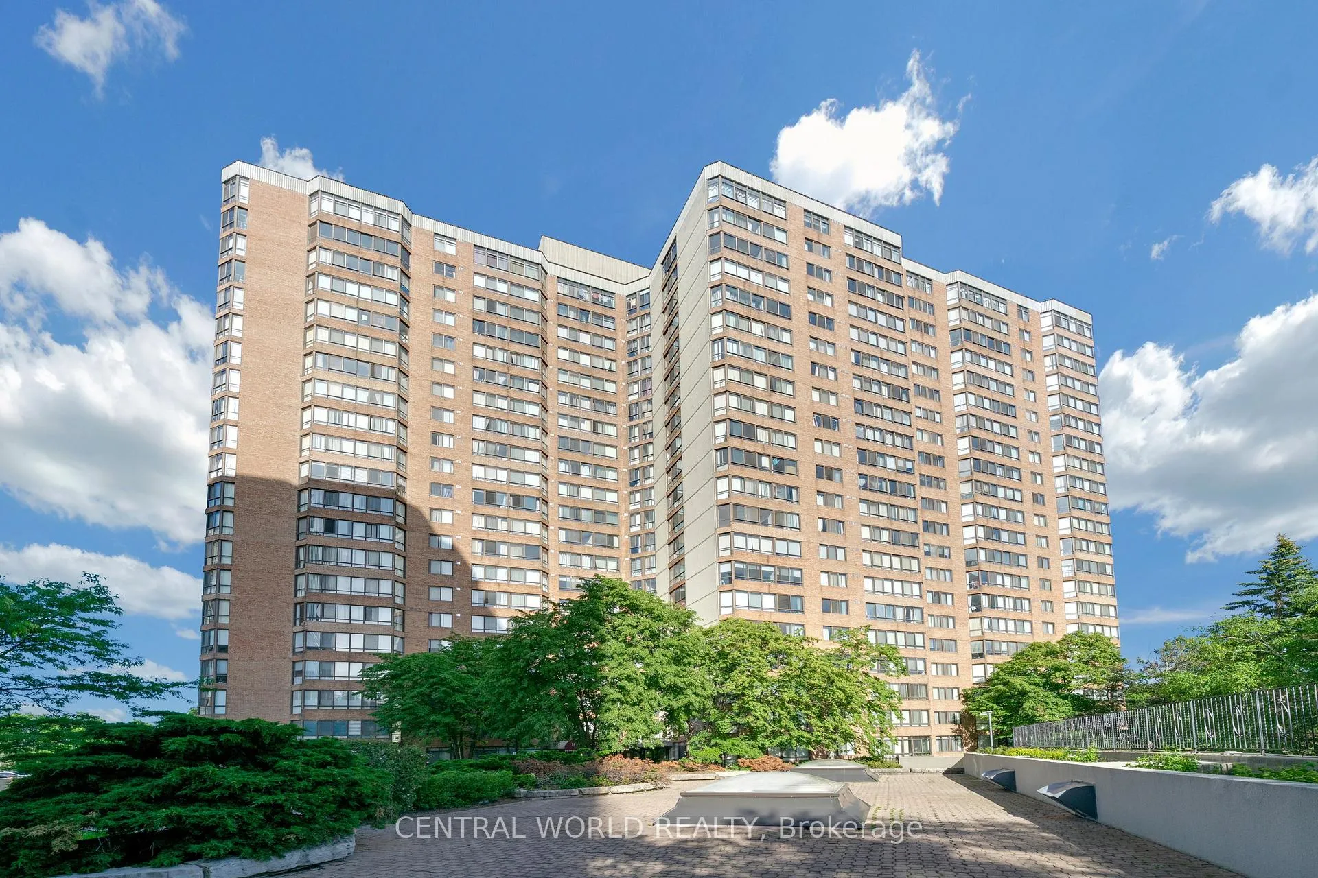 Photo 2 of 75 Bamburgh Circle, Scarborough, Steeles — HOMEH