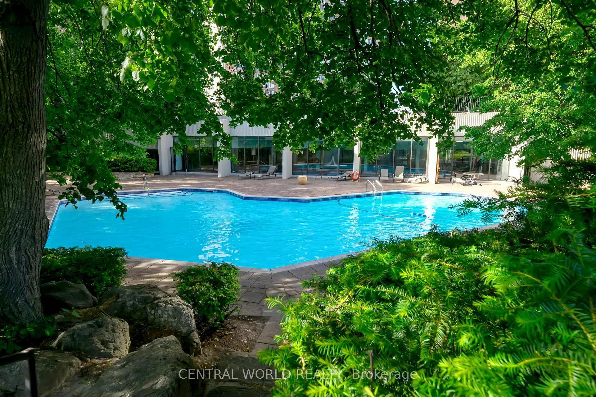Photo 33 of 75 Bamburgh Circle, Scarborough, Steeles — HOMEH