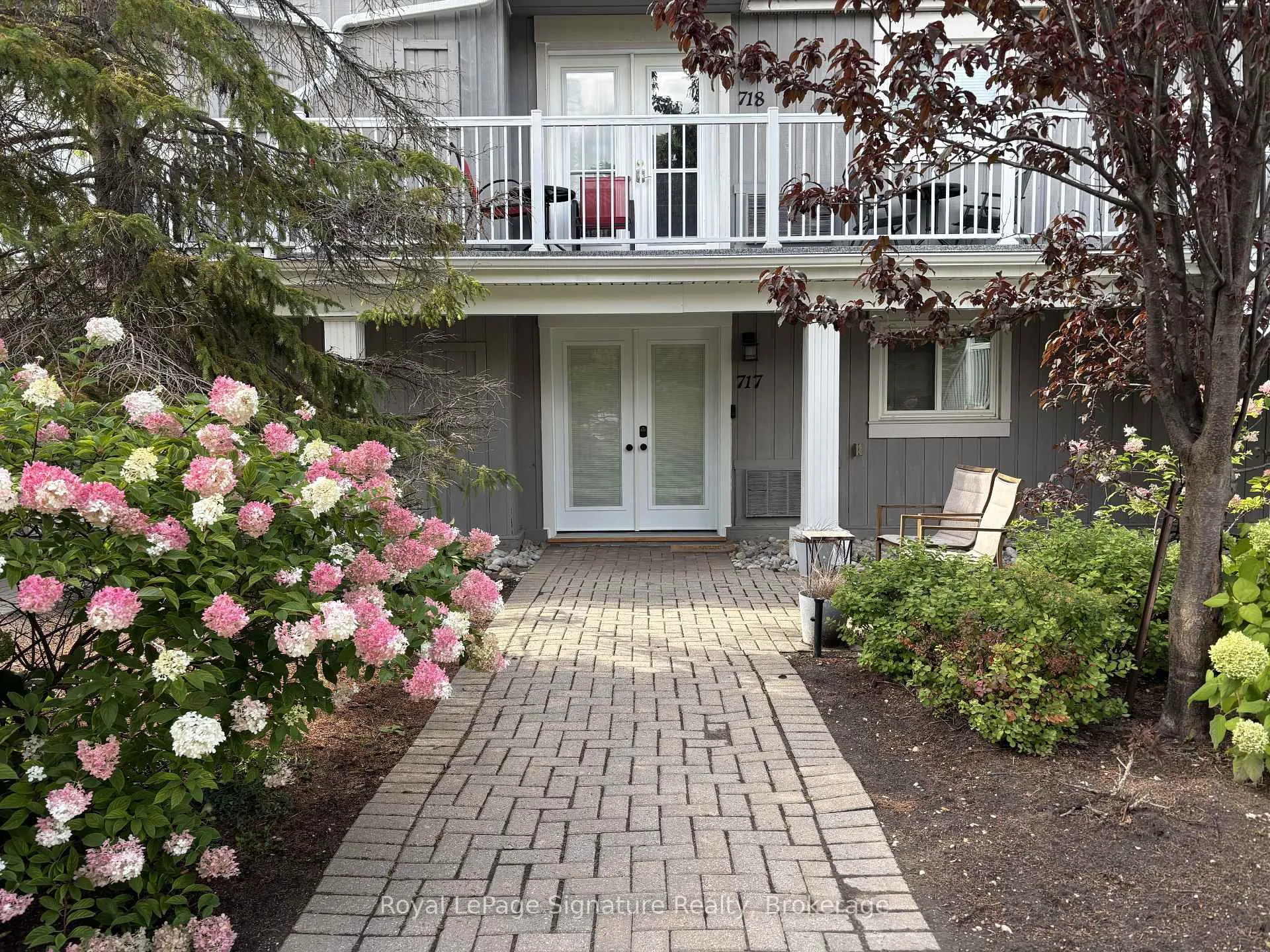 Photo 2 of Unit 717, 11 Dawson Drive, Collingwood — HOMEH