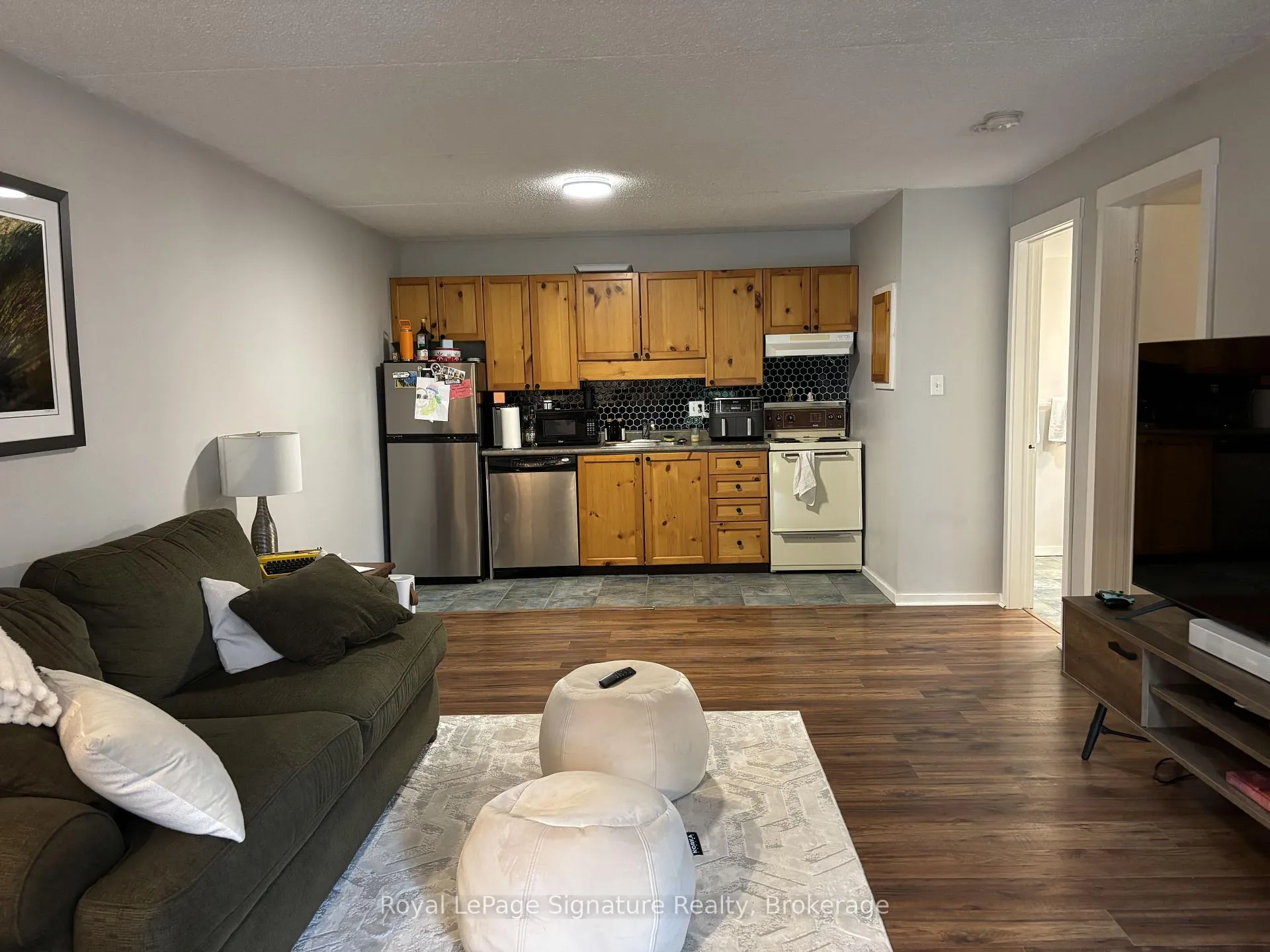 Photo 4 of Unit 717, 11 Dawson Drive, Collingwood — HOMEH