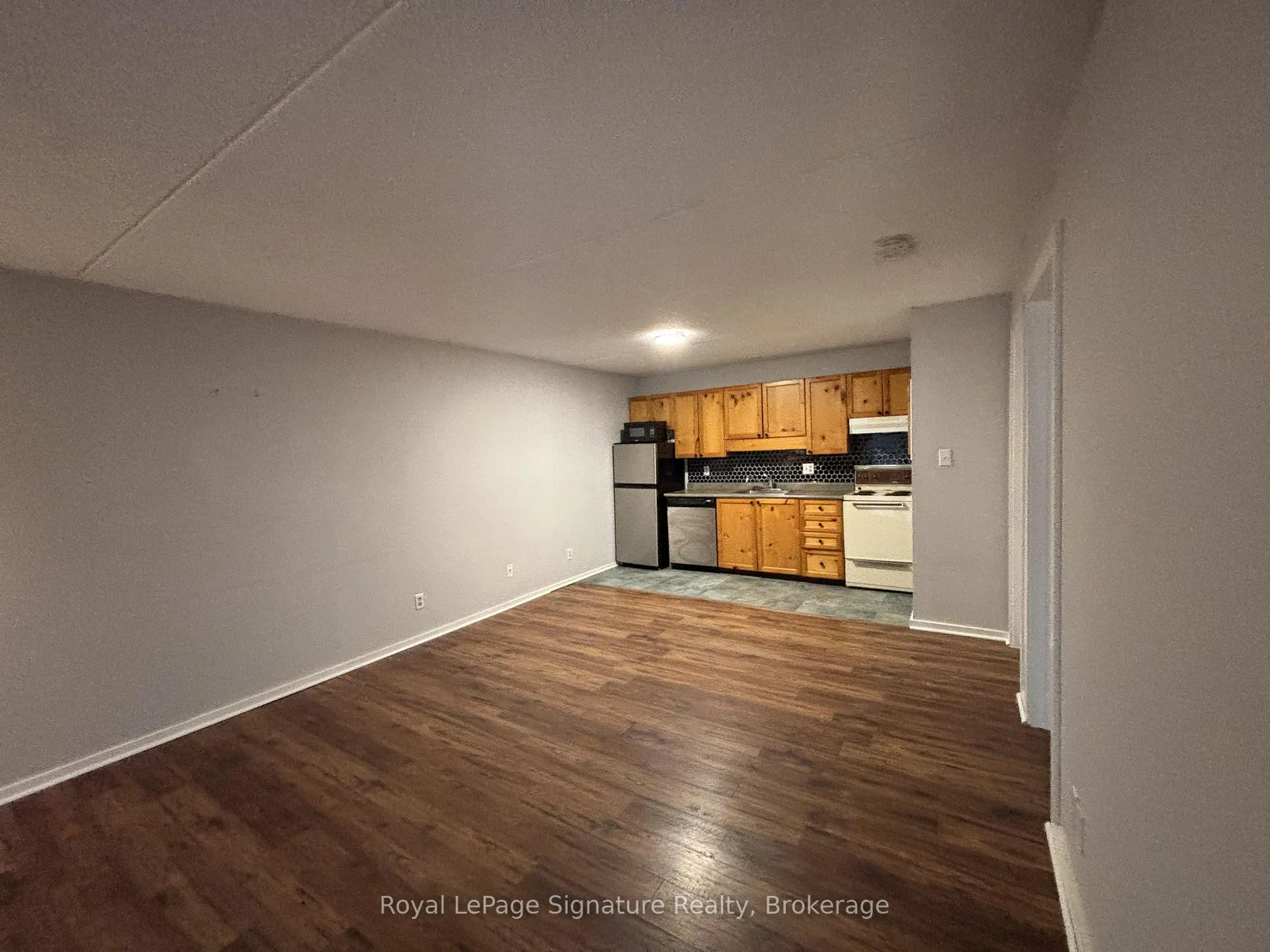 Photo 6 of Unit 717, 11 Dawson Drive, Collingwood — HOMEH