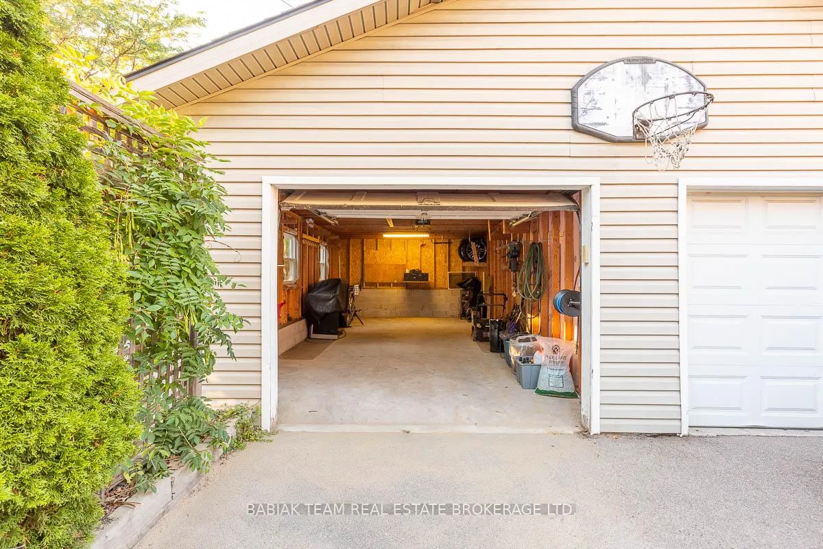 Photo 38 of 94 Woodside Avenue, Toronto, High Park North — HOMEH