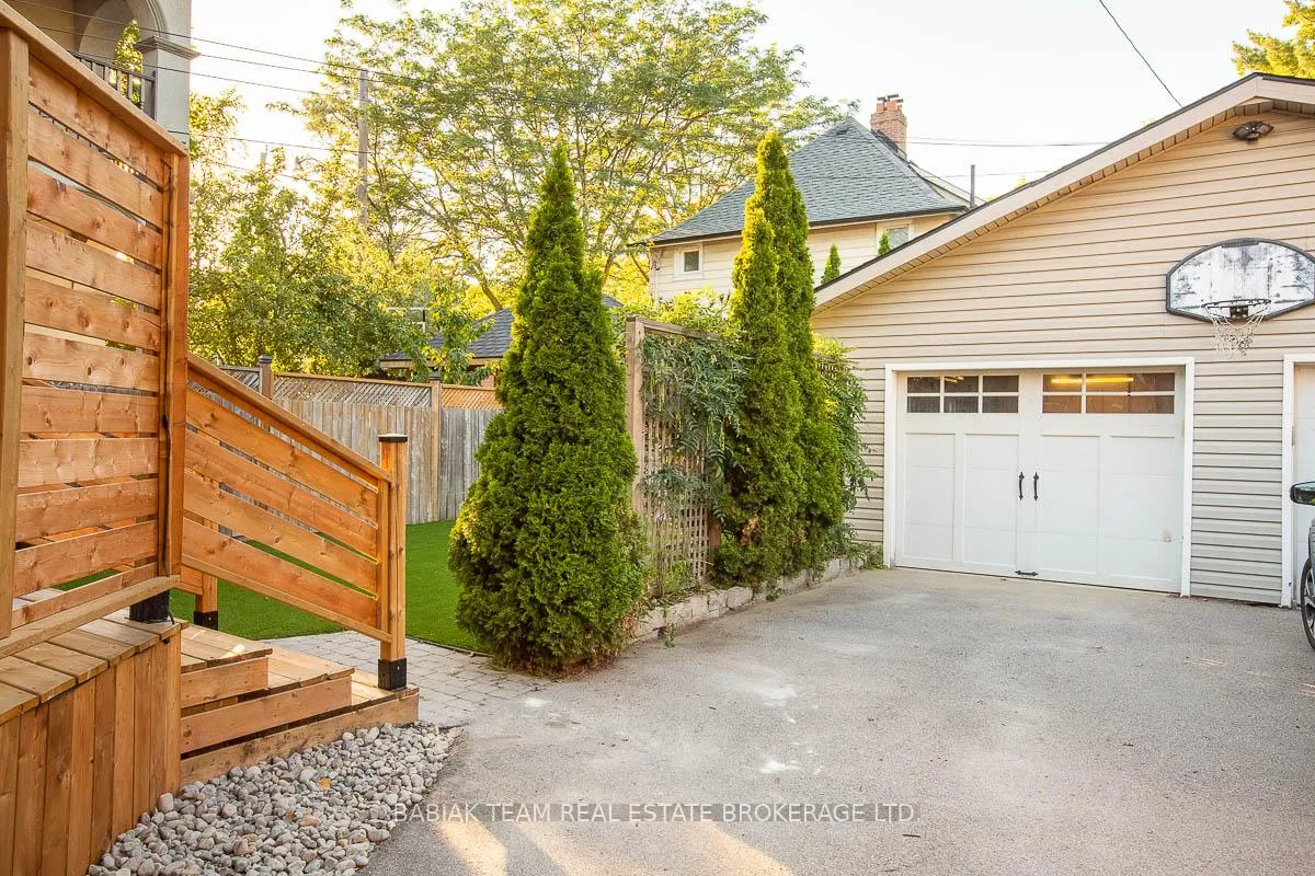 Photo 39 of 94 Woodside Avenue, Toronto, High Park North — HOMEH