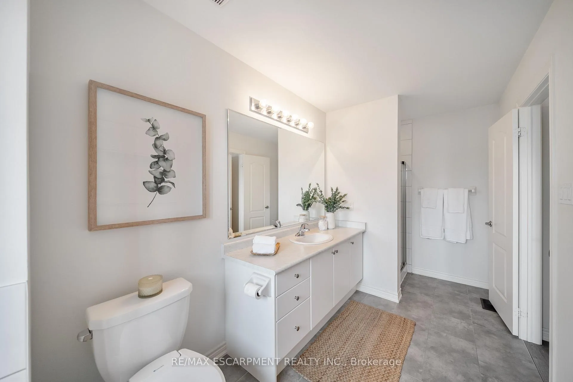 Photo 25 of 223 Skinner Road, Hamilton, Waterdown — HOMEH