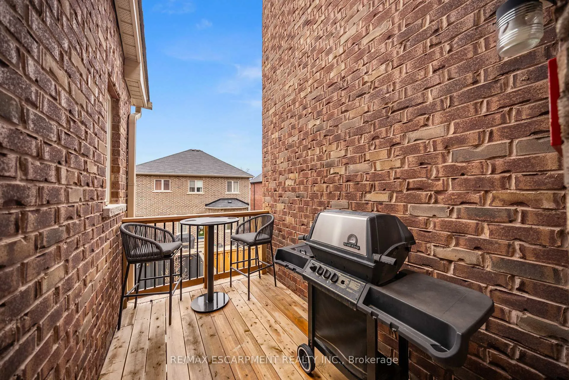 Photo 38 of 223 Skinner Road, Hamilton, Waterdown — HOMEH