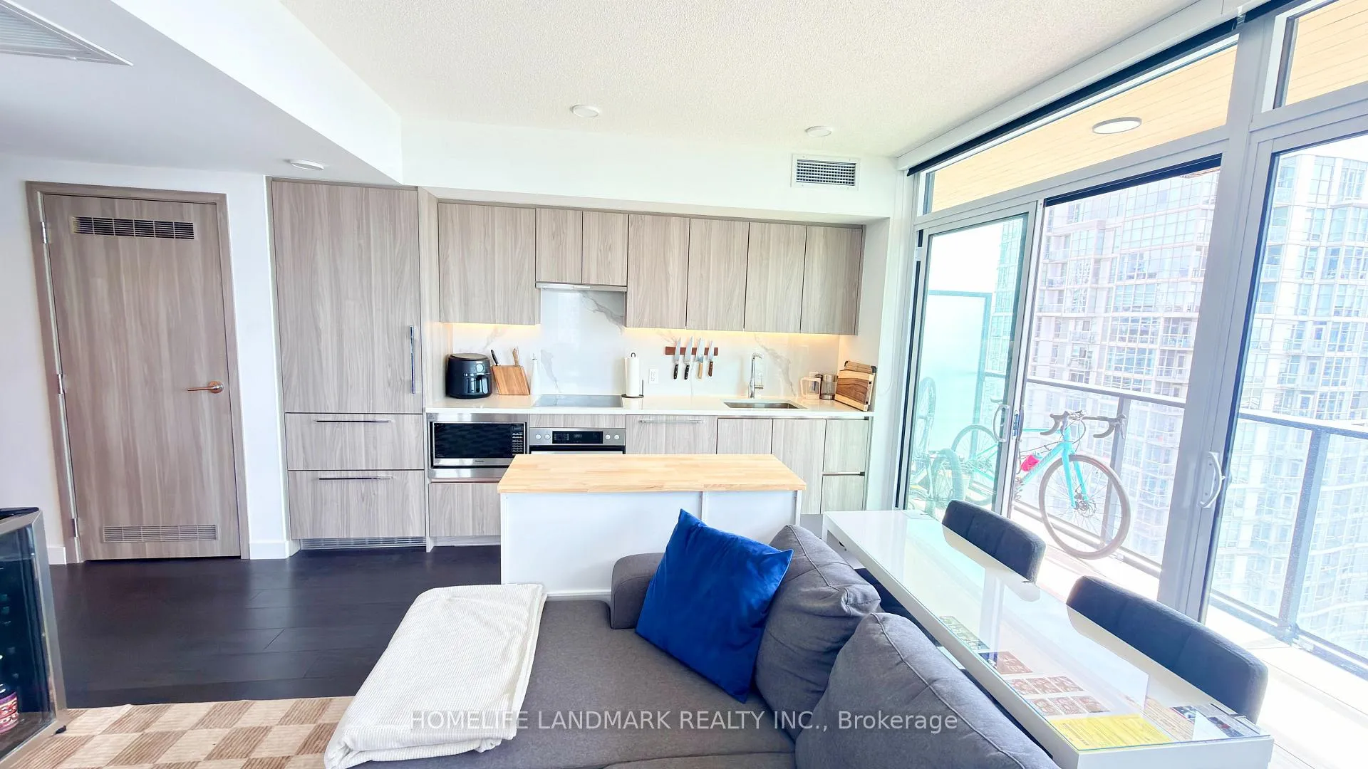 Front of Unit 3711, 3 Concord Cityplace Way