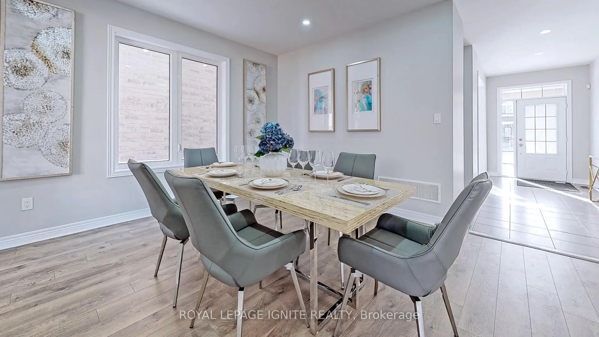 Photo 12 of 110 Barlow Place, Brant, Paris — HOMEH