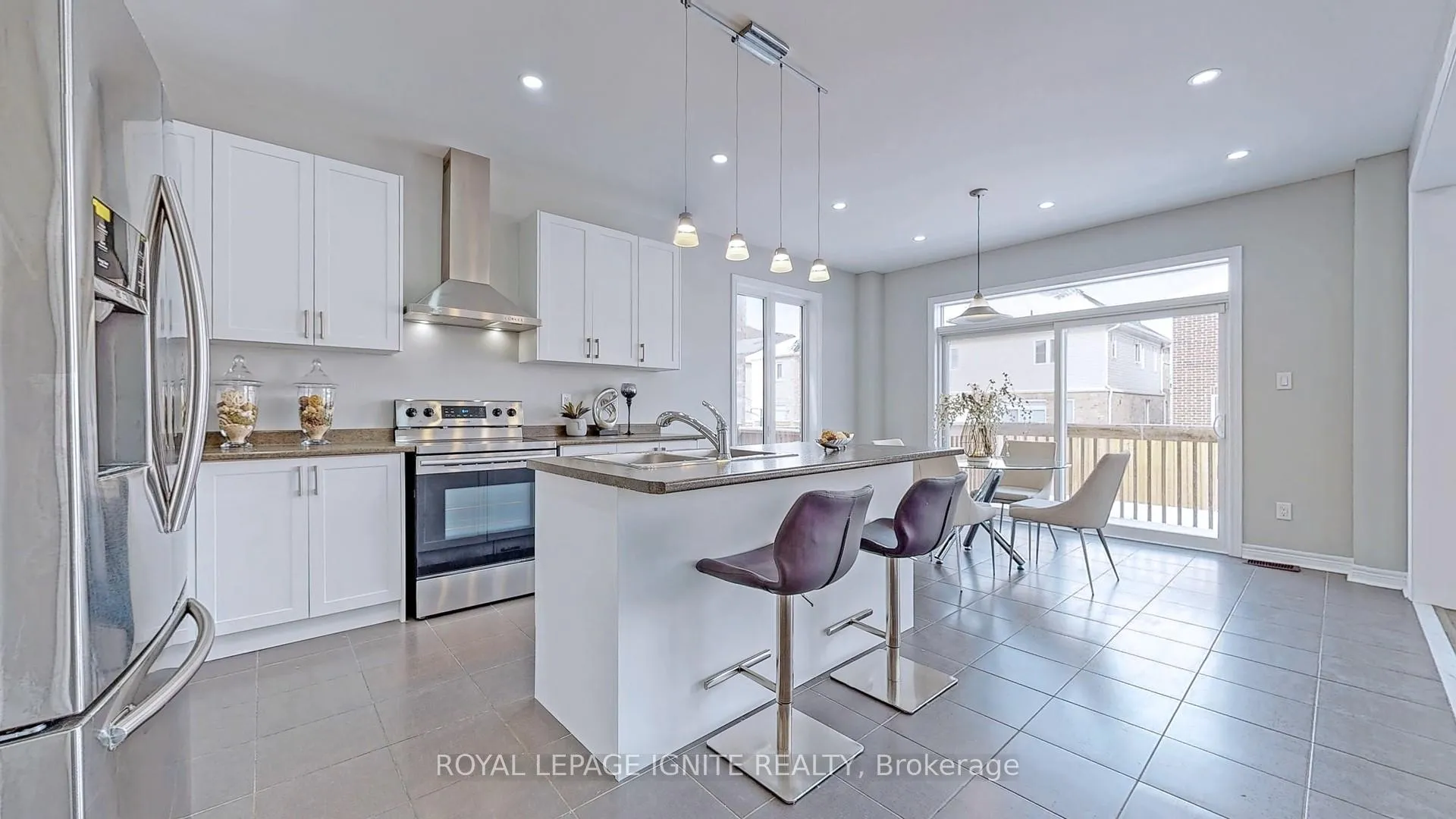 Photo 15 of 110 Barlow Place, Brant, Paris — HOMEH