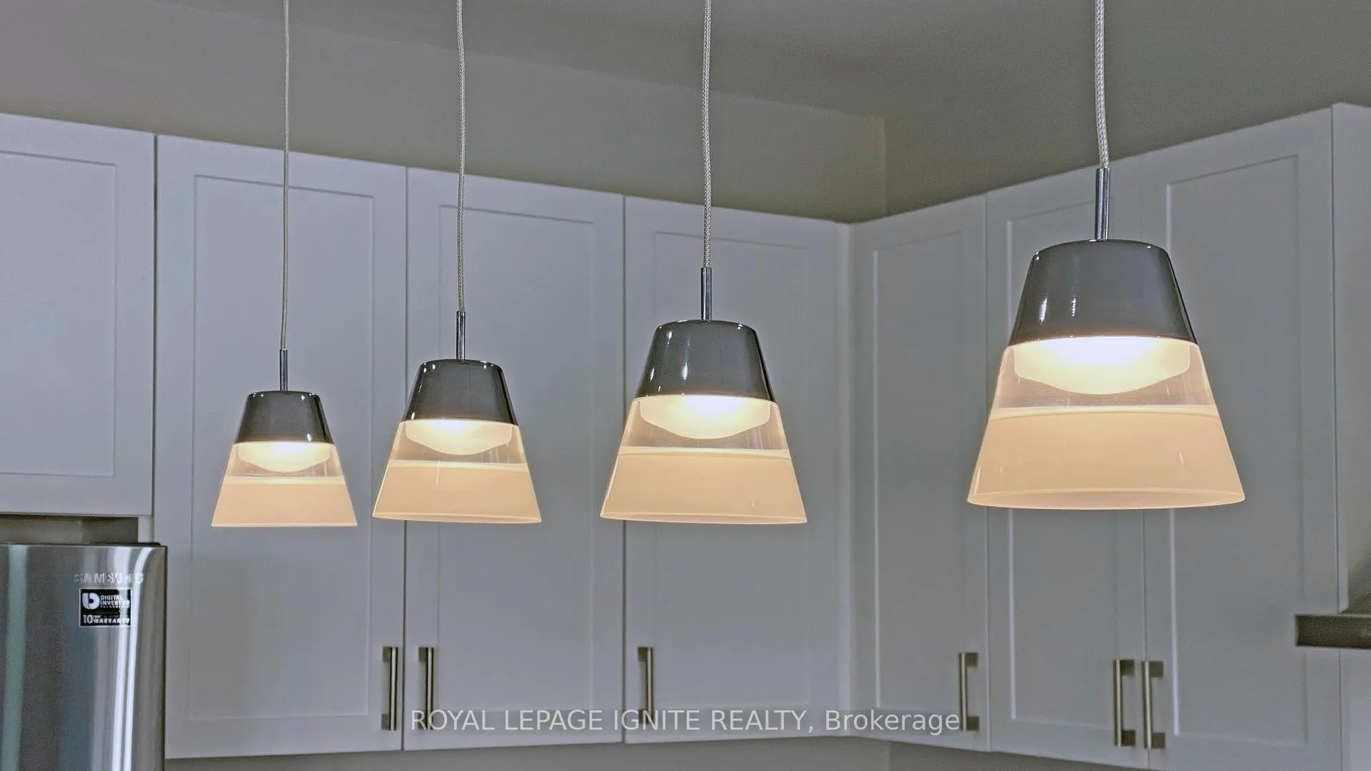 Photo 20 of 110 Barlow Place, Brant, Paris — HOMEH