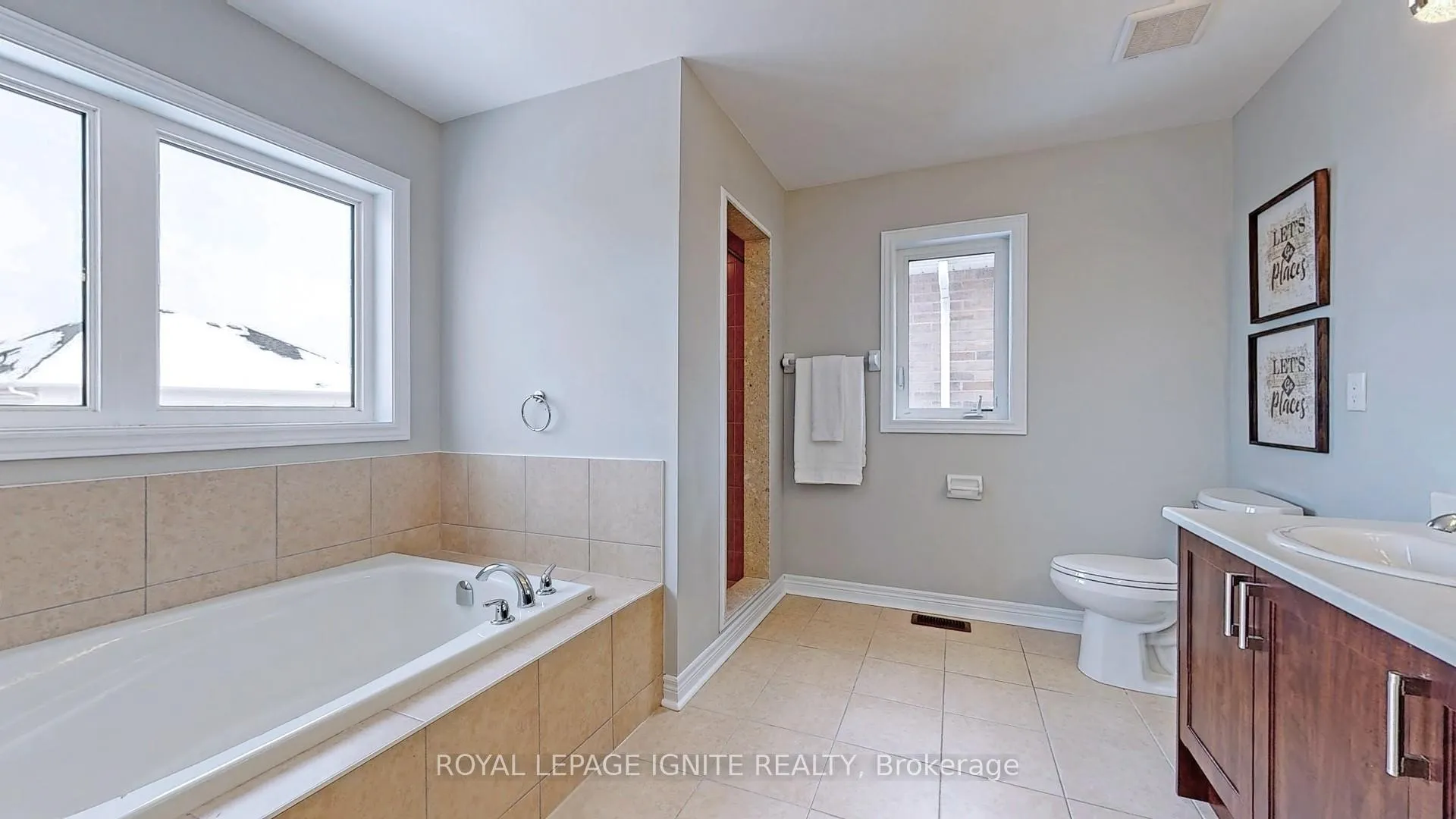 Photo 33 of 110 Barlow Place, Brant, Paris — HOMEH