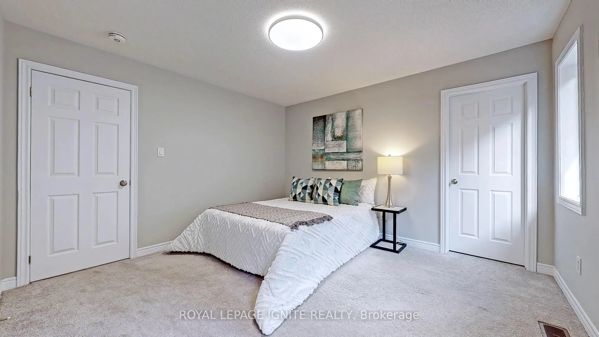 Photo 35 of 110 Barlow Place, Brant, Paris — HOMEH