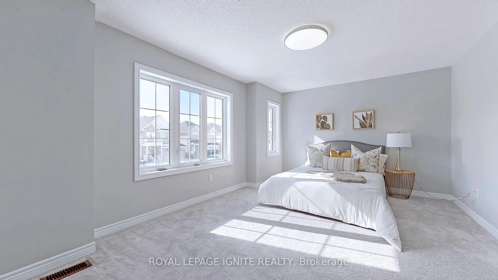 Photo 38 of 110 Barlow Place, Brant, Paris — HOMEH