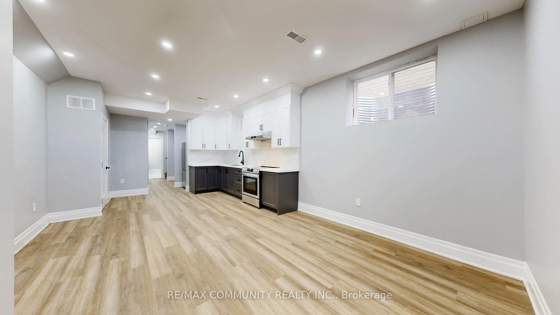 Photo 7 of 1580A Honey Locust Place, Pickering, Rural Pickering — HOMEH