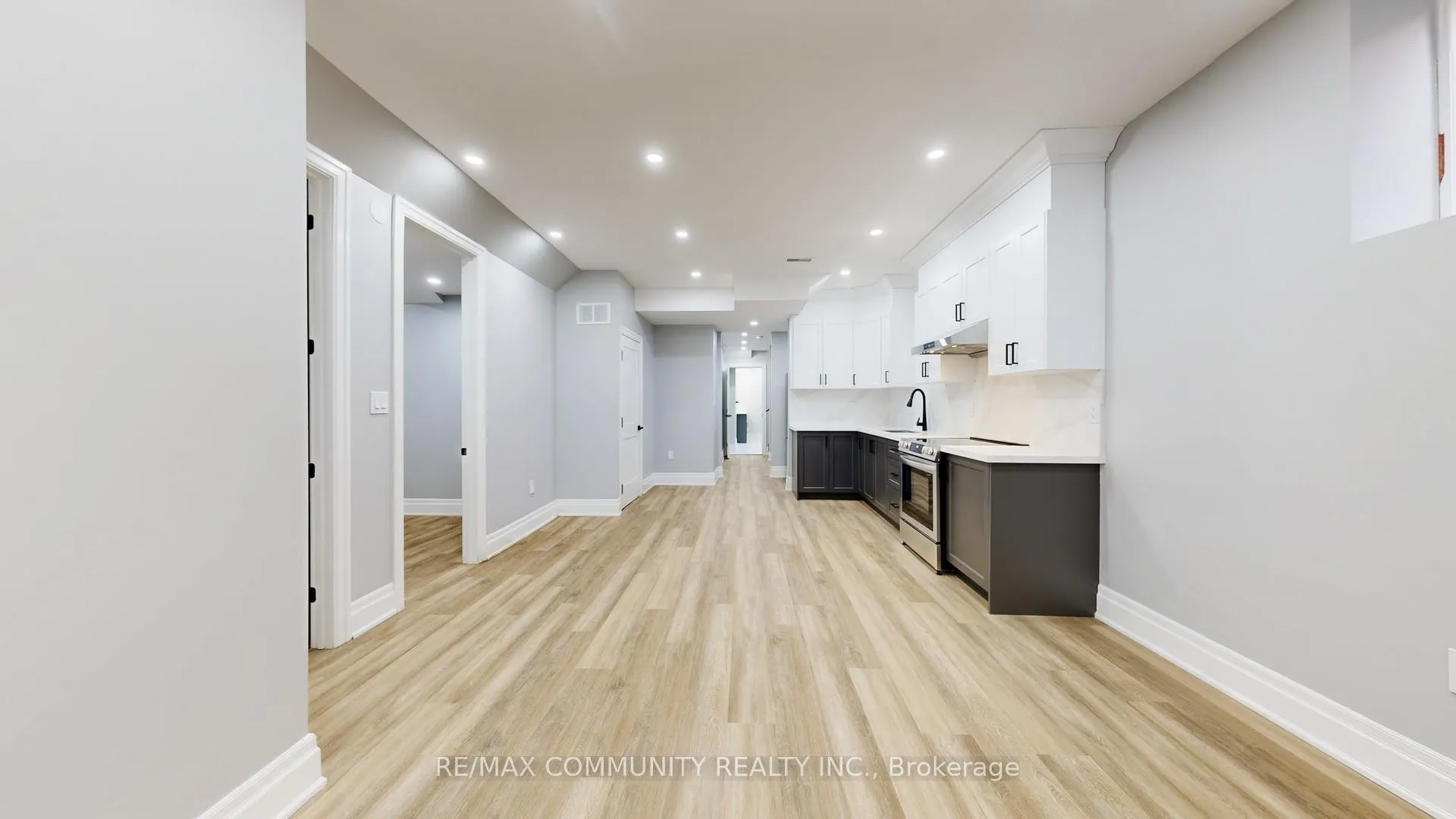 Photo 8 of 1580A Honey Locust Place, Pickering, Rural Pickering — HOMEH