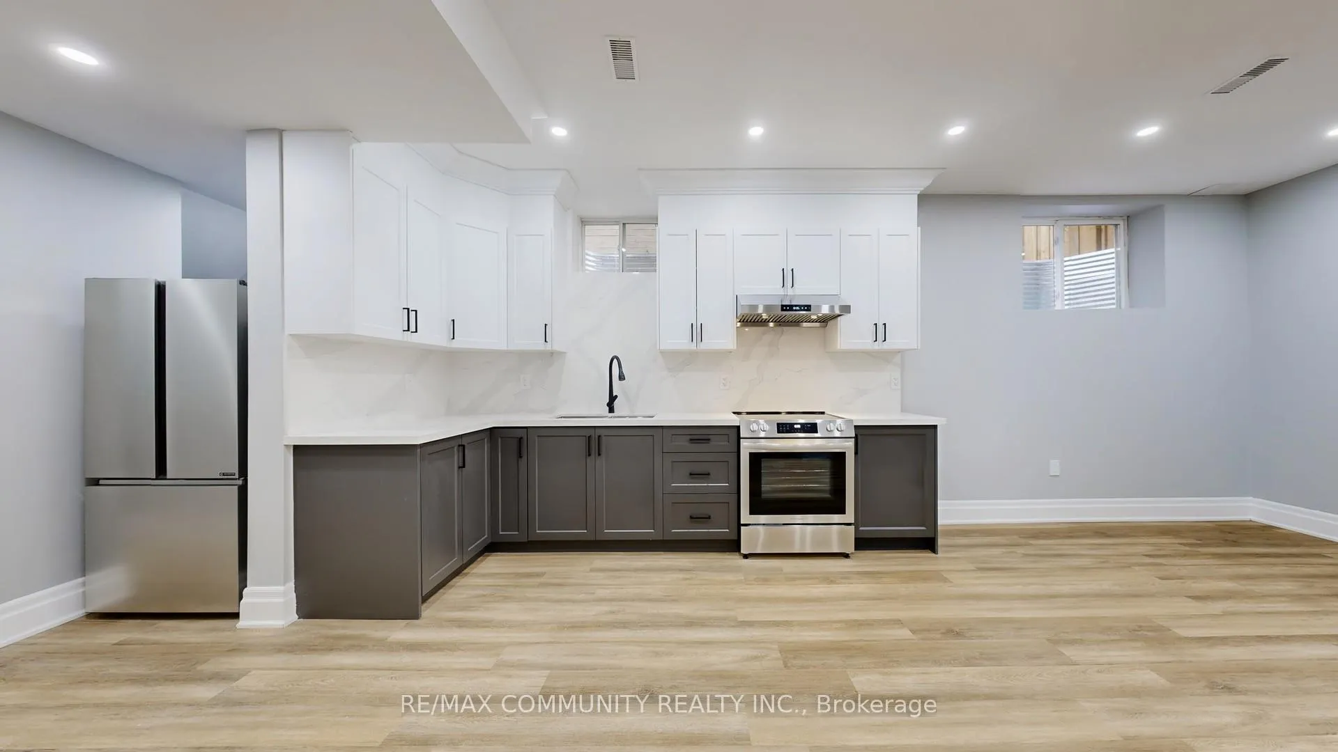 Photo 13 of 1580A Honey Locust Place, Pickering, Rural Pickering — HOMEH