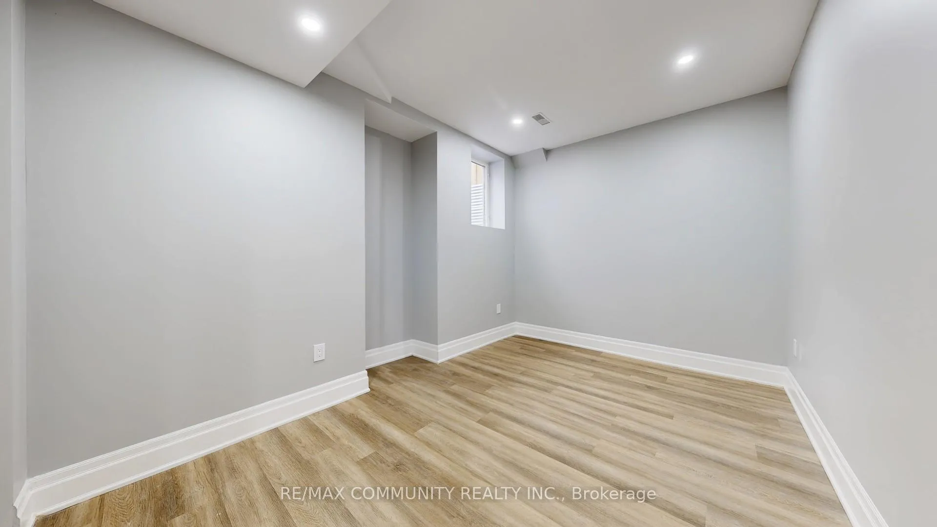 Photo 24 of 1580A Honey Locust Place, Pickering, Rural Pickering — HOMEH